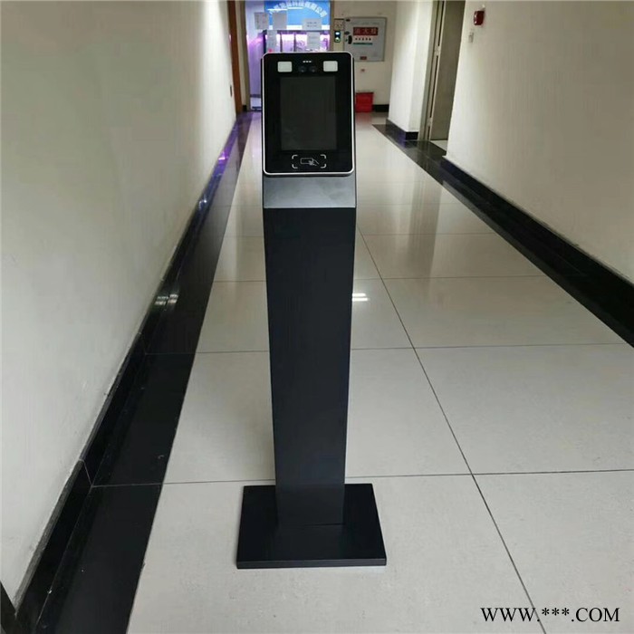 太阳能监控杆 成都高杆灯_杆件厂图1