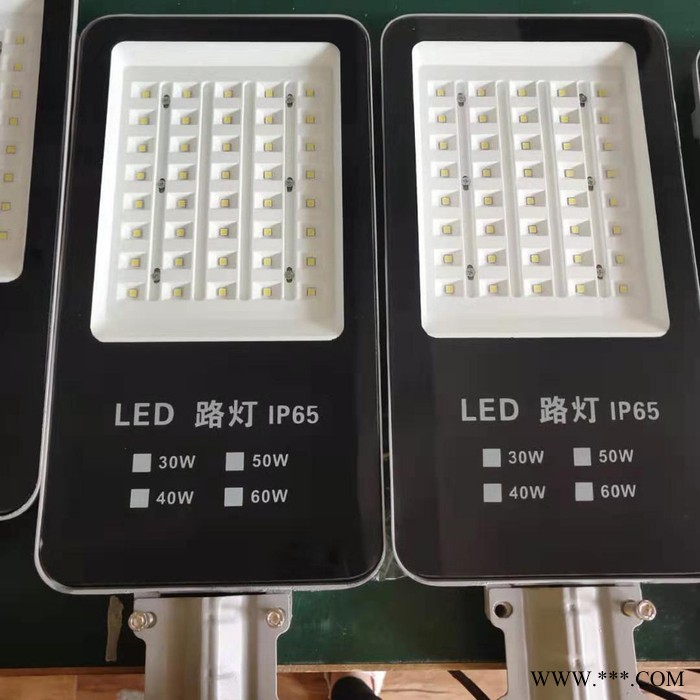 单臂路灯 12V太阳能路灯 40瓦太阳能路灯图4