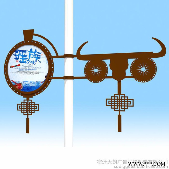 灯杆灯箱抱柱灯箱抱柱灯杆广告牌双画面灯杆广告灯箱太阳能供电双面发光免费版设计图2