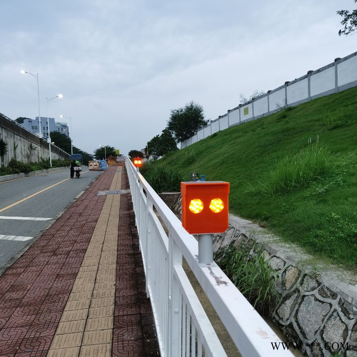 创安达CS-SW-410A 猫眼警示灯    高速公路太阳能GPS同步闪烁猫眼警示灯图4