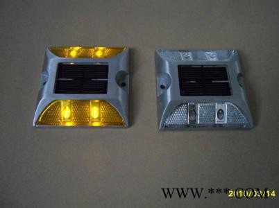 北科电L23B太阳能道钉灯 道钉灯 LED太阳能灯 太阳能庭院壁灯 LED方形篱笆灯 户外太阳能装饰灯 太阳能壁灯图2