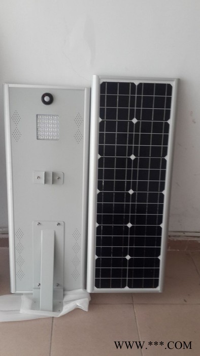 云南鸿泰（20W） 一体化太阳能路灯 太阳能一体化路灯 LED照明灯 一体式太阳能庭院灯图5