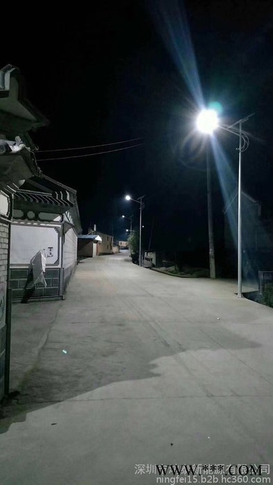 河北保定徐水太阳能路灯厂鸿泰HT-F40W太阳能路灯LED路灯风光互补一体化太阳能路灯家用光伏路灯光伏照明太阳能灯图3