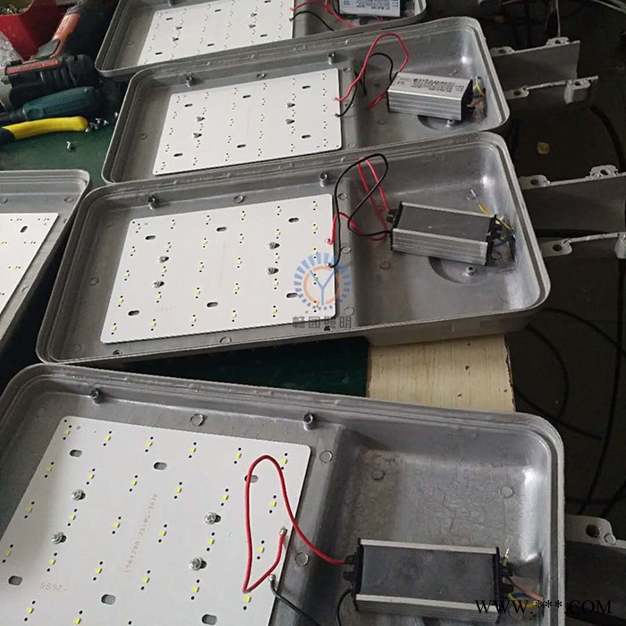 太阳能路灯厂商销售太阳能LED路灯 太阳能路灯价格合理 户外灯具照明图8