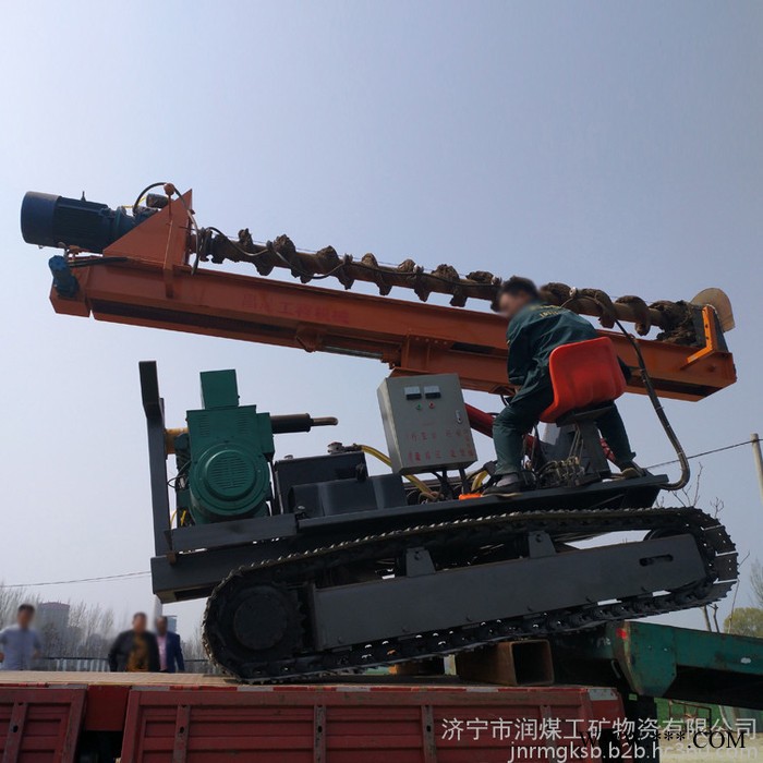 光伏打桩机 液压打桩机 履带式打桩机 履带地基打桩机 **图4