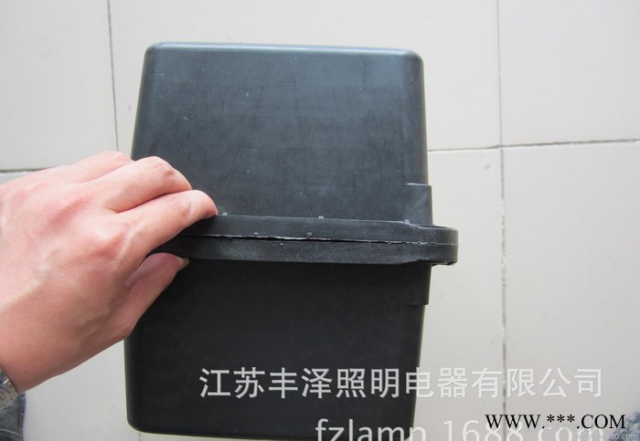 专业生产45AH 50AH太阳能蓄电池地埋箱 蓄电池埋地箱图3