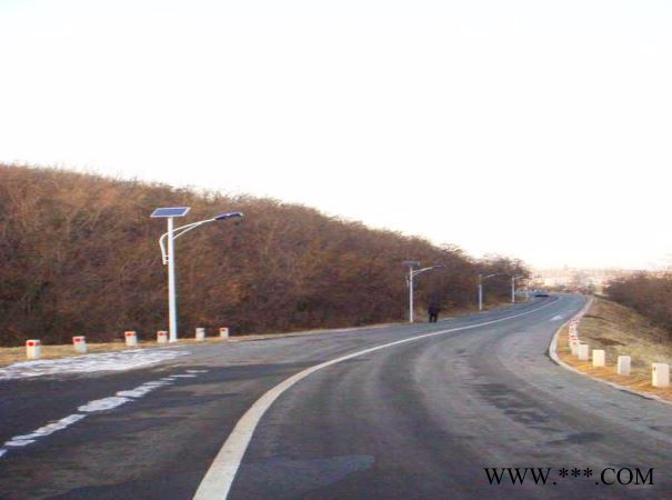 凤泉区锂电池太阳能路灯汉威图3