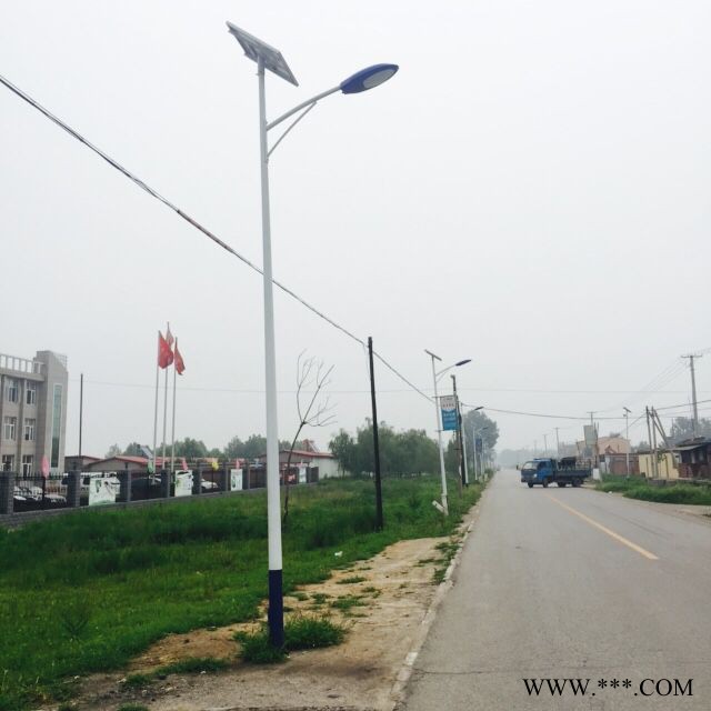 启宏照明太阳能路灯TYN-002 6米锂电池太阳能路灯图2