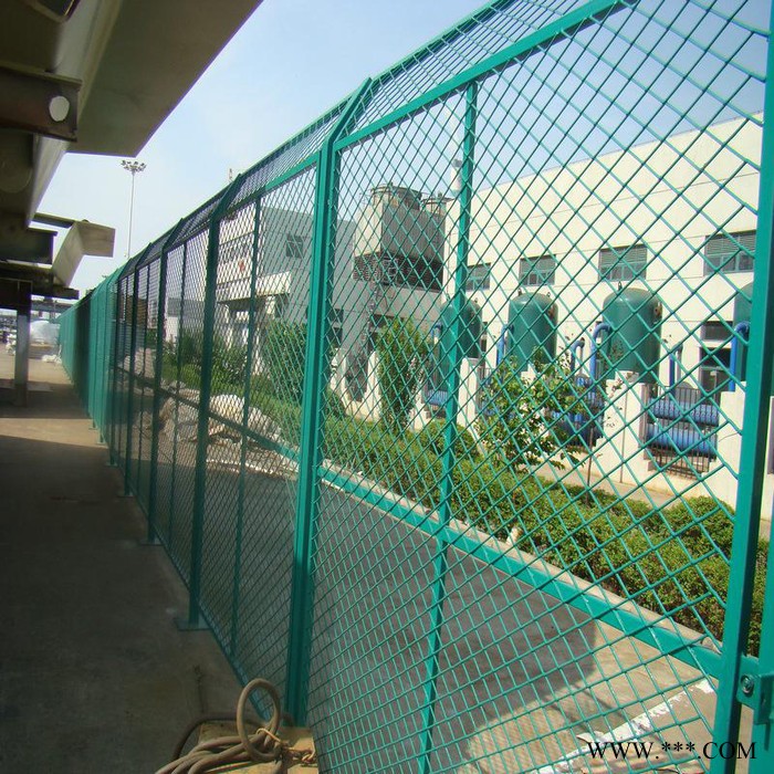 厂家供应 苏州 光伏电站围栏 光伏围栏网 发电站护栏网 风电厂围栏 高速公路护栏网 隔离栅 圈地护栏网 圈山护栏网定制图4