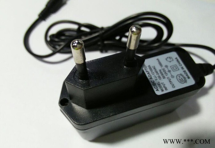 深圳光 各种**锂电池充电器 3.7v 多功能智能锂电池充电器图3