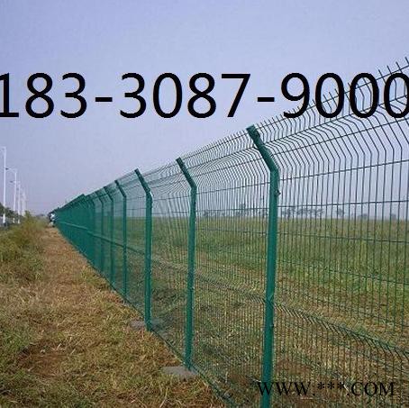 供应景区护栏网   围栏网   绿化护栏网   护栏网片   铁丝网   光伏电站围网   圈山护栏网   山地围网图2
