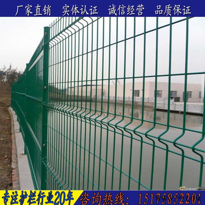 圈地护栏网 小区围栏网 园林围栏网价格 养殖围栏网造价 铁路围栏网图片 光伏电厂护栏网图2