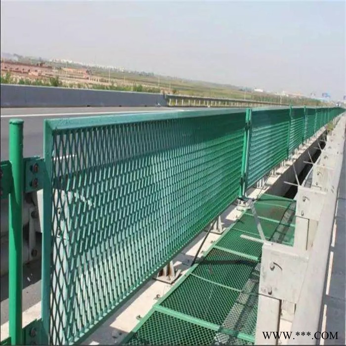 江苏公路隔离栅 光伏电站双边丝护栏网 鱼塘养殖隔离围栏 圈地防护网定做图5