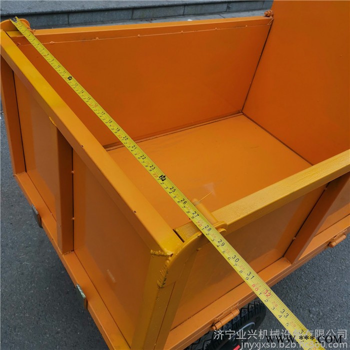 建筑工地电动手推车 农用灰斗车 锂电池上料翻斗车 电梯室内灰斗车图4