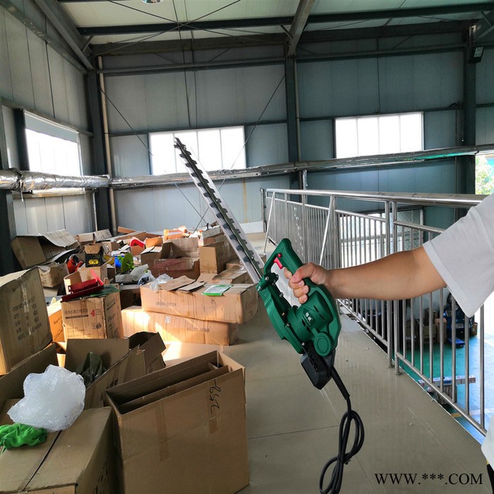 单人操作锂电池款绿篱机 园林锂电修剪机 公园苗圃造型修剪机械图5