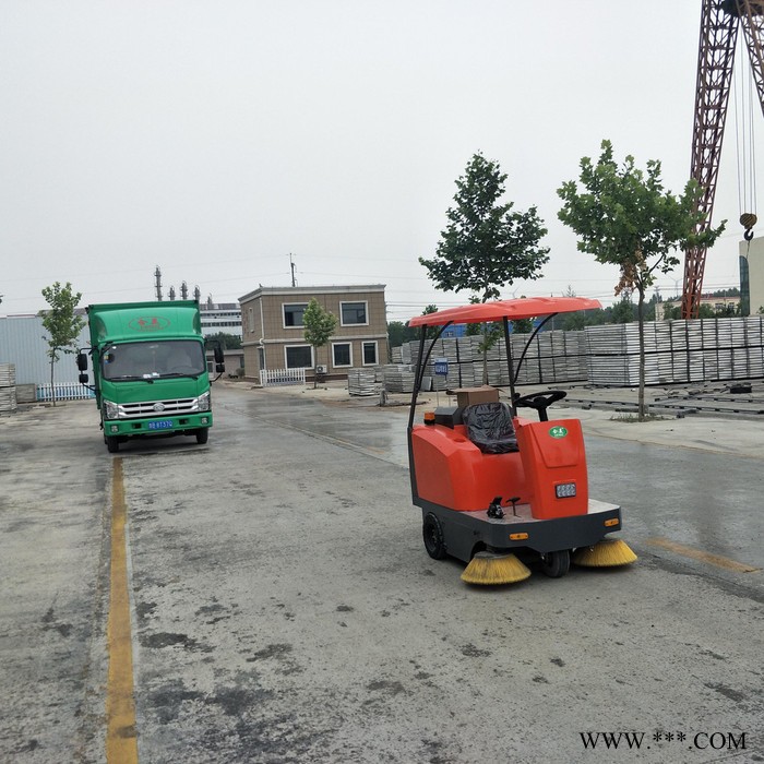 工业扫地机 驾驶式吸尘扫地机锂电池 小型电动扫地车 体育场扫地机图4