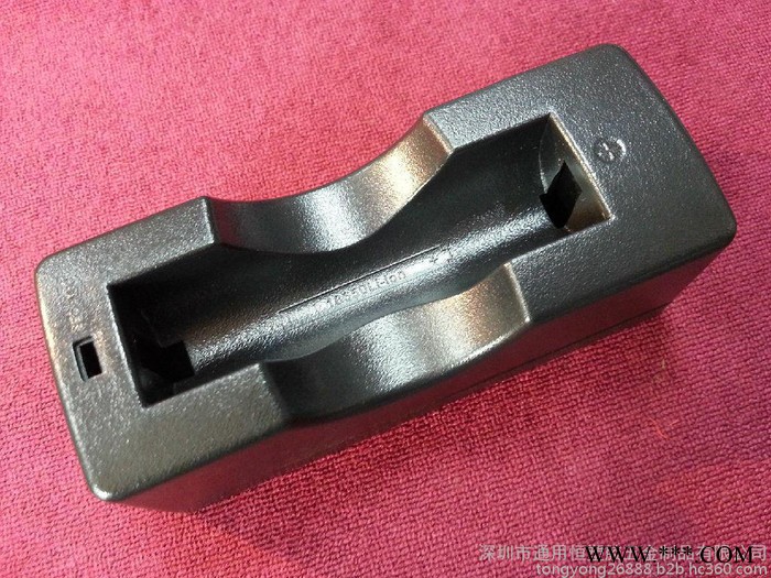 山东厂家专业生产批发单充双充锂电池充电器外壳 18650塑胶充电器外壳图2