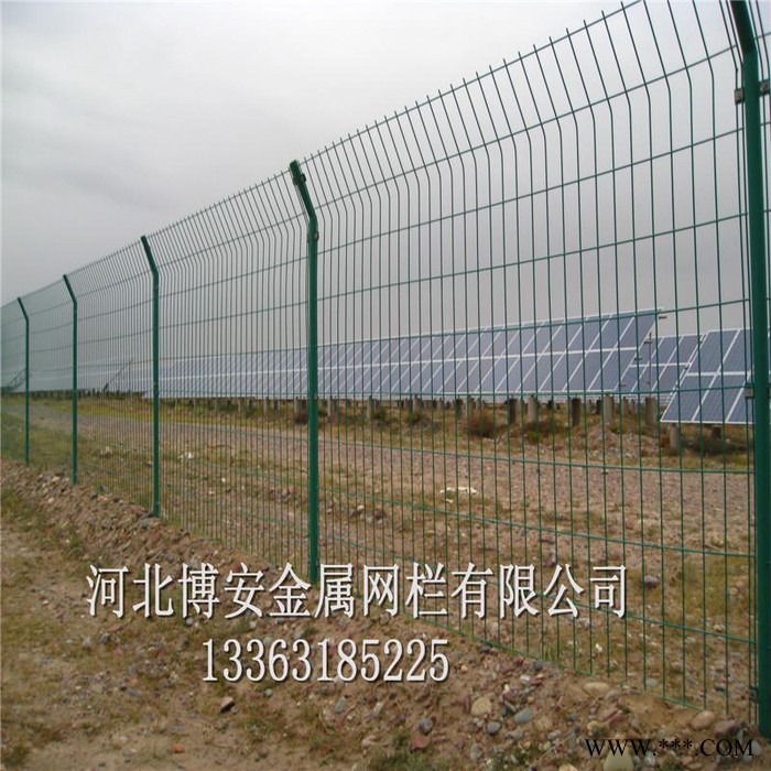 光伏场区双边丝围栏双边护栏网厂家专业生产制作图3