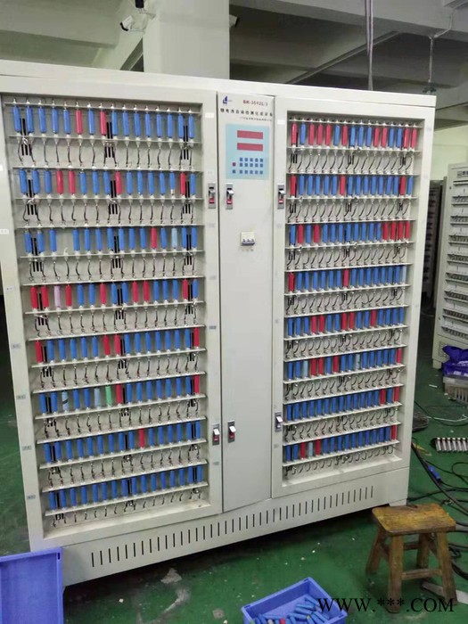 5V2A3A蓝奇512个点位圆柱32700沃特玛电芯锂电池 充放电循环化成 容量分级筛选检测 二手分容柜图4