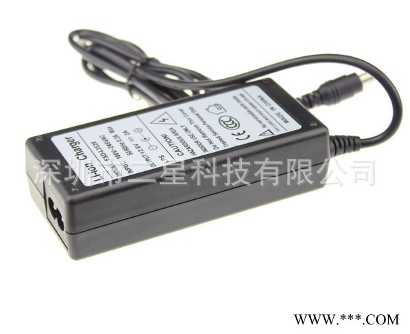 12.6V/2A锂电池充电器图2