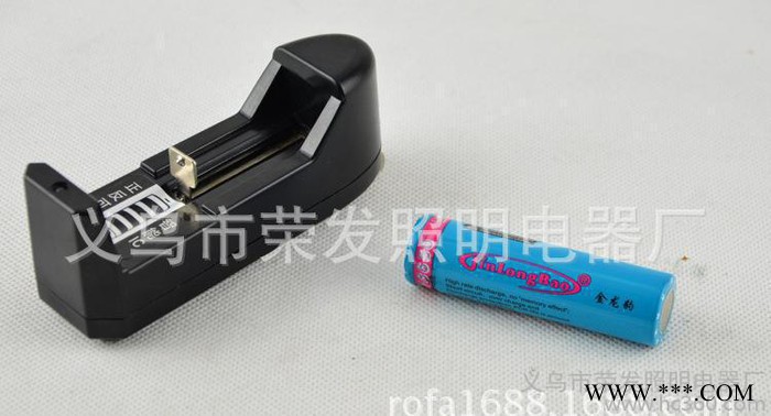 金龙豹 led强光手电筒充电电池 厂家批发 3.7v大容量18650锂电池图2