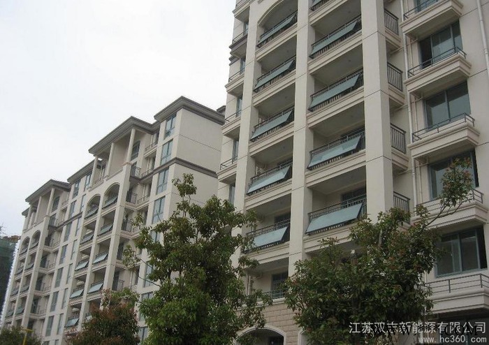 供应双志阳台平板式壁挂热水器，高层建筑专用，一台顶两台：太阳能+电热水器图3