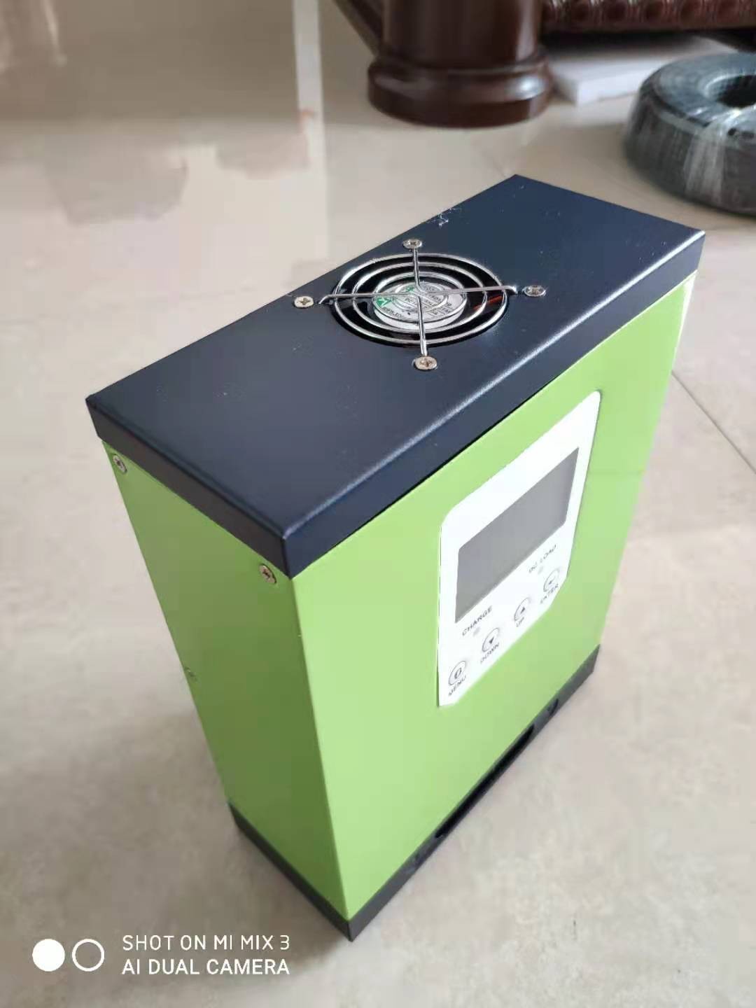 12V24V48V72V60V96V196V电池充电MPPT控制器太阳能发电光伏发电图3