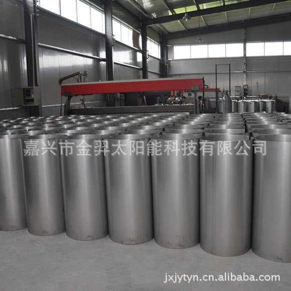 供应出口专用承压式太阳能热水器，100升至300升图5