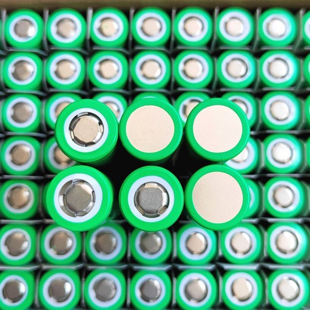 全新A品EVE亿纬25P18650 2500mAh 12C高倍率电动车电摩电瓶车电池图3