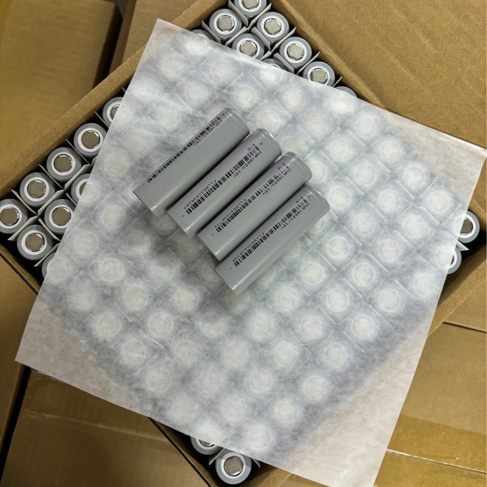 EVE亿纬18650锂电池35V动力3500mAh3C 电动车电动 工具强光手电筒图3