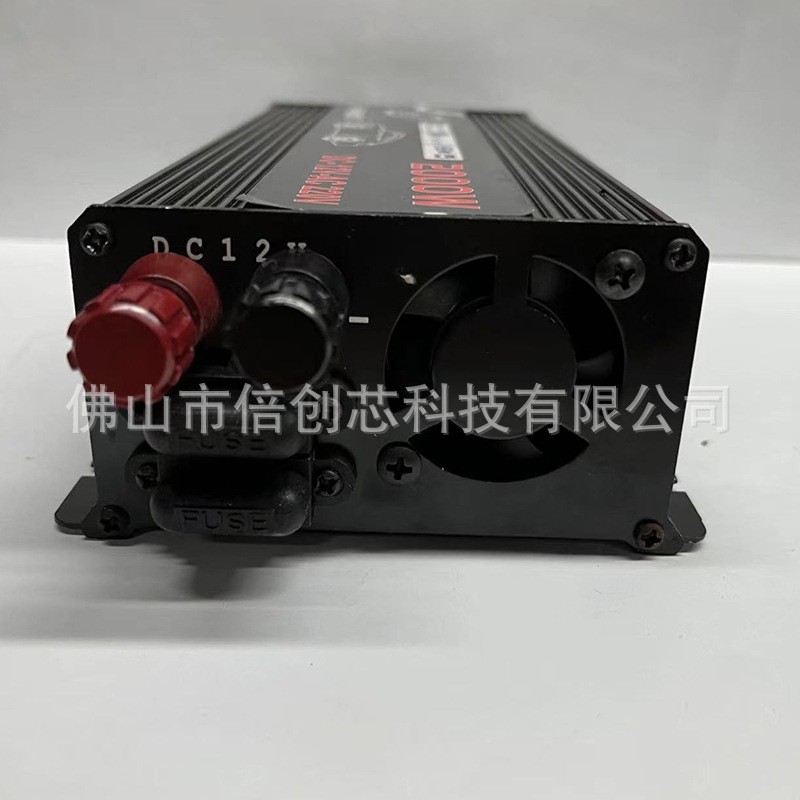 太阳能双电压转换器智能修正波逆变器12v24v48v60v转220v2000w
